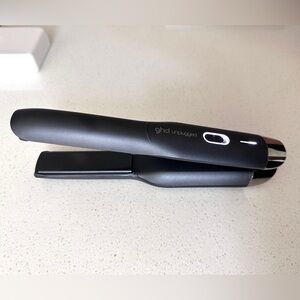 GHD unplugged flat iron (0.88 inch plate) black